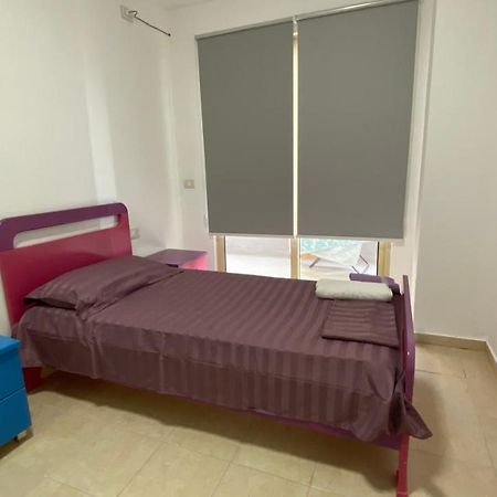 Anna'S Apartament Lushnjë Dış mekan fotoğraf